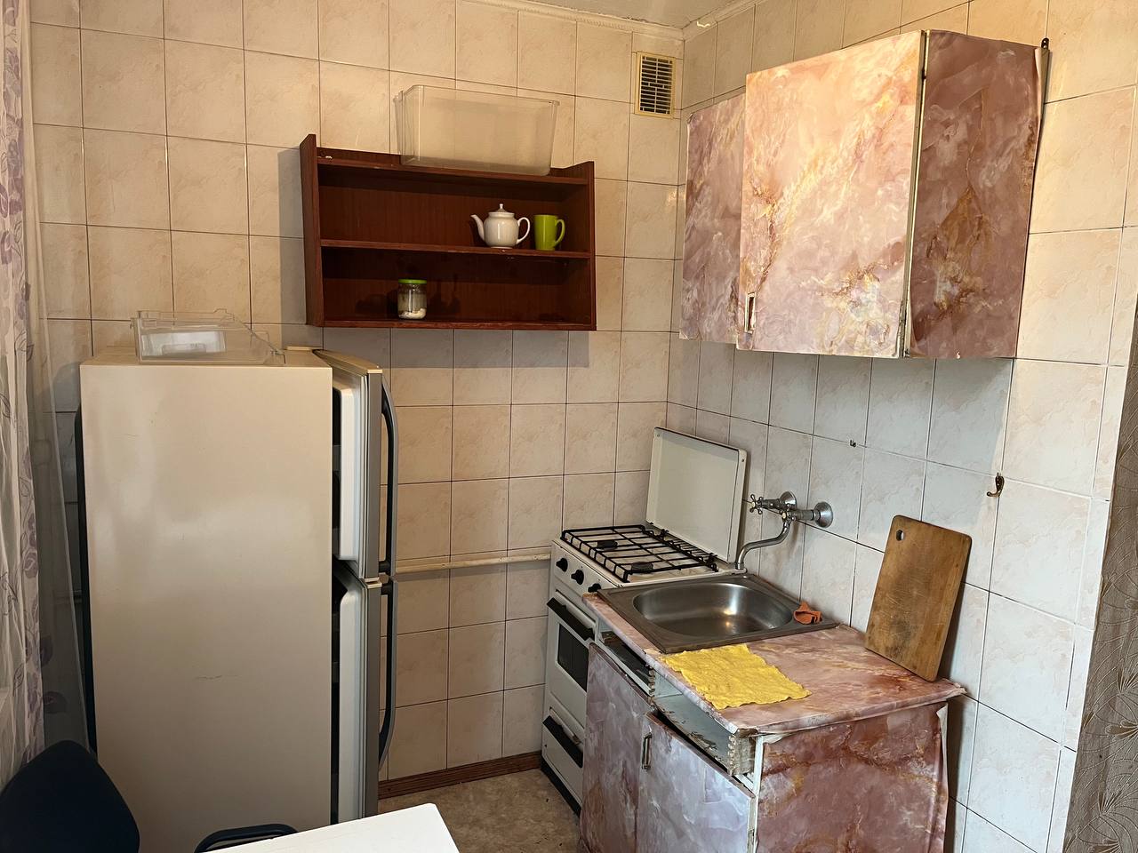 62 пр-т перемоги,Харьковская область,1 Комната Комнат,1 ВаннаяВанных комнат,Житлова нерухомість,пр-т перемоги,9,1303